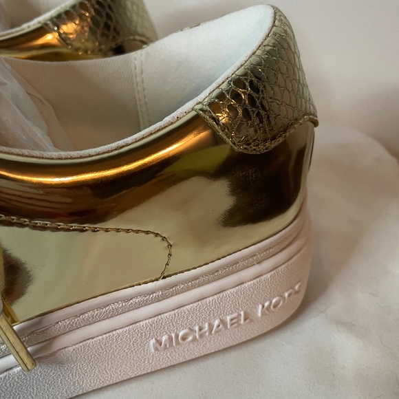 NWT Michael Kors pale metallic gold snakeskin heel lace up platform sneakers! - Picture 5 of 15